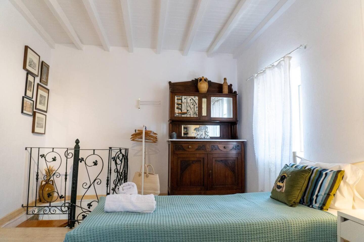 Nina'S Traditional House By Estia Valanio Buitenkant foto